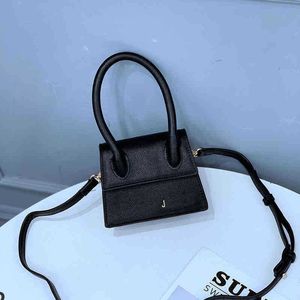 أكياس مسائية J أكياس الكتف حقائب اليد Flip Mini Square Crossbody Bag Women’s Prosesatile Handbag Messenger Women's Fashion Plant Counter Print