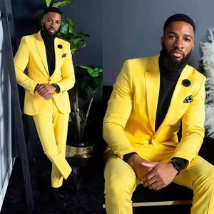 Brand New Yellow Groom Tuxedos Notch Lapel Men Wedding Tuxedo Fashion Men Jacket Blazer Men Prom Dinner/Darty Suit Jacket Pants Tie