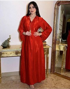 Повседневные платья Дубай с капюшоном платье абая для женщин Франция Бархатная лента с длинным рукавом марокканская турецкая арабская мусульманская одежда Красный 2023