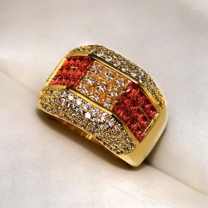 Bröllopsringar 2023 NWE Big Band Gold Ring With Bling Red Zircon Stone For Women Engagement Fashion Jewelry