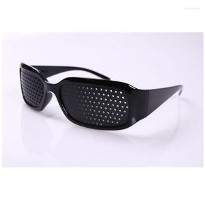 Okulary przeciwsłoneczne hurtowe okulary solidne oczy pinhole perforowane metalowe gogle retro eleganckie sportowe sport