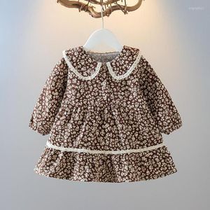 Flickklänningar Baby Girls Floral Dress 2023 Spring Autumn Korean Söta barn Fake Two Piece Toddler Casual Vestidos Y45