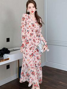 Casual Dresses French Romance For Women 2023 Chiffon Printing Floral V-ringning Slim Trumpet Mermaid Robe Party Cute Vestidos Coffee Break