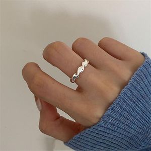 Küme halkaları basit gerçek 925 sterling gümüş bükülmüş dalga şekli kadınlar için parmak takılar kadın yüzüğü 2023 trend aksesuarları