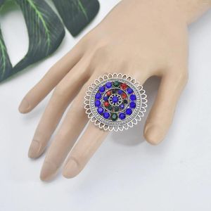 Klusterringar vintage silverfärg stor blå sten justerbar för kvinnor män geometrisk ring snidad blommig zigenare stam smycken