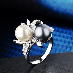 Bröllopsringar Vintage Luxury Flower for Women White Grey Pearl Dazzling Zirconia Ring Elegant Engagement Jewelry Drop