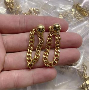 تعرض علامة الأزياء على أقراط Hoop Mashling جمجمة صخرية من Gold Punk Men and Women Luxury-Two-Crice Chain Barket Jewelry Hame3-09