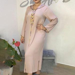 エスニック服刺繍2023ファッションドバイアバヤイスラム教徒のドレス女性長袖ローブカフタン七面鳥の女性ドレスエレガントなフード付きカジュアル