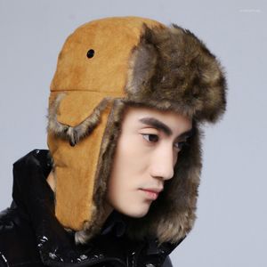 Berretti HT2101 Spessore Caldo Cappello Russo Camoscio Paraorecchie Trapper Berretto Da Sci Da Neve Antivento Ushanka Pelliccia Bomber Uomo Donna Inverno