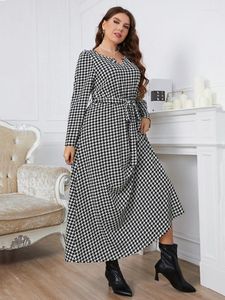 Casual Dresses Large Fashion Women's Dress 7XL 6XL 5XL 4XL Temperament Long Sleeve Round Neck Black And White Check Waist