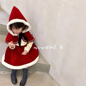 Flickaklänningar Baby Girls Christmas Dress with Cape Children Red Velvet Cloak Coat and Set Kids Clothes Suit Toddler Halloween Outfit