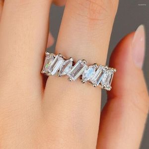 Bröllopsringar Caoshi Fashion Rectangle/Marquise Crystal Ring Kvinnliga förslag Ceremonin smycken Moderna stil Tillbehör för fest för fest