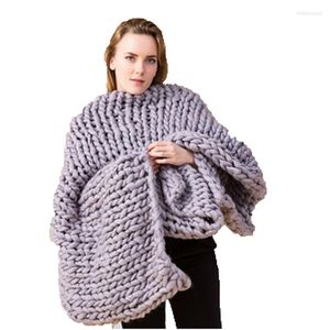 Blankets Hand-Woven Wearable Throw Blanket For Men Women Wool-Looking Home El Sofa Cover Pography Props Free Drop