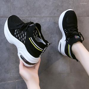 Sandali 2023 Zeppe con plateau Sneakers da donna Primavera Autunno Scarpe aumentate traspiranti in mesh di alta qualità Bianco