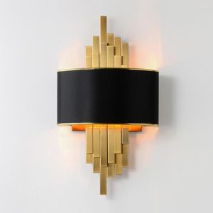 Wandlampen Postmodern Wohnzimmer LED-Lampe E14 Schwarzschirm Gold Metallrohr Schlafzimmer Nachttischlampe Korridor Treppenleuchte