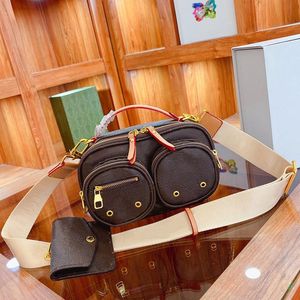 Luxurys påsar av hög kvalitet modedesigners kvinnor crossbody läder handväska damer axelväska handväska kors kropp handväskor med mynt plånbok