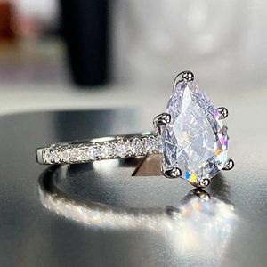 Bröllopsringar caoshi enkel design drop-formad CZ modetemperament päronformad kvinnors ring för årsdagen födelsedagsmycken