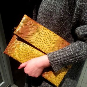 Evening Bags DOYUTIG Luxury Women Snake Skin Envelope Clutch Lady Fashion Pu Leather Big Money Purses Handbags A232