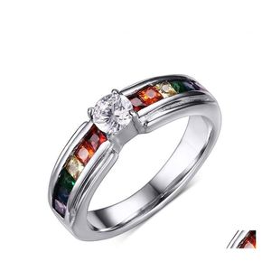 Solitaire Ring 316L Rostfritt st￥l Les Rainbow Rings Kvinnor Cubic Zirconia Cz Diamond Gemstone Titanium f￶r damer Fashion Wedding J Otkty