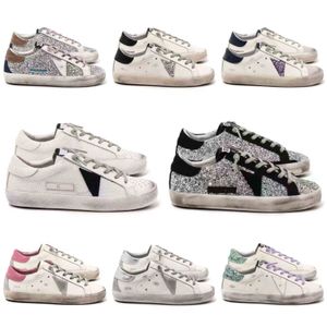 Frauen Männer Schuhe Einfacher Freizeitschuh-Modedesigner Sneaker Glitzer Sneaker Sports Walking Trainer atmungsaktive hochwertige Trainer im Freien Patchwork im Freien