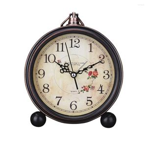 Running Shorts Clock Alarm Table Vintage Clocks Bedside Desk Retro Light Night Silent Rustic Iron Portable Travel Desktop Decorative