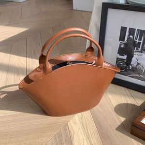 Fashion Fan-Shaped Women Handbags Designer Lady Buckets Bag Luxury Soft Pu Leather Small Tote Purses Quality Basket Bags 2022 230129