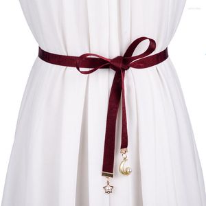 Bälten Bow-Knot Moon Star Pendant Midjebältet Kvinnor Luxury Imitation Suede Strap Women's Justerbara midjeband Kvinnlig klänning Girdle PD24