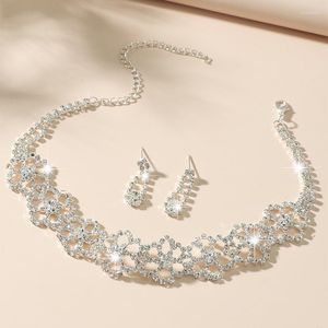 Halsband örhängen Set Fashion Crystal Bride Jewelry Rhinestone Silver-Plated Wedding Dress Banket Ladies Gift