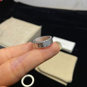 Stylish plated silver rings bee designer ring luxury ornaments for men women luxurious jewelry trendy retro finger eternity lovers valentine day engagements rings