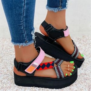 Sandali marca femminile colore misto Hook Loop Platform Cool Women Rome Retro scarpe casual per il tempo libero