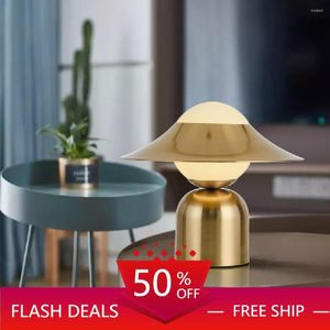 Table Lamps Postmodern LED Metal Hat Glass Nordic Living Room Decoration Desk Lights Bedroom Bedside Study Reading Lighting