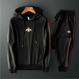 Luxury Men sweatsuit Designer Tracksuit Black White Embroidery Hoodie Sweatshirts Spring Autumn Jogger Sporting Suit Mens&Womens Sweat Tracksuits Set Size M-4XL