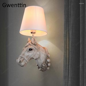 Lampy ścienne Lampa na głowie koni vintage żywica Zwierzęta Szczepienia oświetlenia LED LUDROS Light