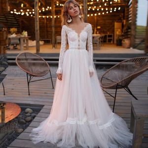 Wedding Dress Bohemian Long Sleeve Dresses 2023 A-Line Sheer O-Neck Lace Appliques Button Princess Tulle Bridal Gown Sweep Train