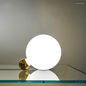 Bordslampor Frosted Glass White Ball Gold Liten LED Light Decoration Senaste EST Design för hem