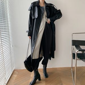 Trench feminina Coats Korea Runway Designer Fall /Autumn Leather Maxi Long Trench Coat com cinto chique feminino Windbreaker clássico 230130