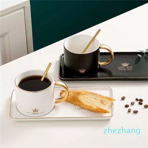 Bicchieri Ceramica nordica Phnom Penh Tazza da caffè e piattino Lusso europeo Colazione Spuntino Tè pomeridiano Vassoio da tavola Set Regali creativi