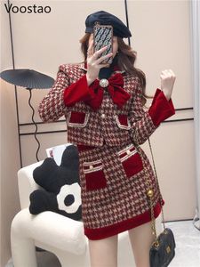 Tvådelad klänning Autumn Winter Elegant Tweed Plaid kjol Set Women Sweet Chic Pearl Bow Woolen Jackets Mini kjolar passar koreanska kvinnliga kläder 230130