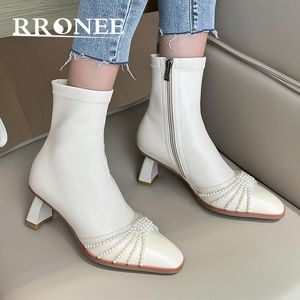 Women Pointy Boot Boots 2024 Stiletto لخريف/فصل الشتاء الفرنسية اللؤلؤ الجانبية السوستة نحيفة الجلود عالية الكعب متعدد الاستخدامات 273 16