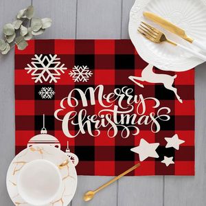 Table Mats 1pcs Christmas Placemats Red Black Plaid Reversible Heat-Resistant Santa Claus Place Mat For Xmas Home Decoration