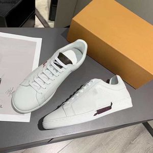 Designer mais recente de alta qualidade Virgin Abloh Trainer masculino de basquete de basquete Boots Calf Leather Spring Casual HM8K000000002