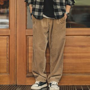 Pantaloni da uomo Maden Giapponese Retro Velluto a coste sciolto Gamba larga Vita media Velluto a righe Pantaloni dritti Inverno Casual Cargo 230131