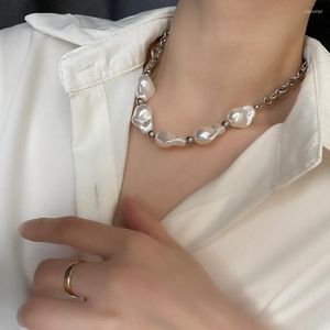 Pendant Necklaces DEAR-LIFE Exaggerated Baroque Shaped Large Pearl Chain Stitching Necklace Personality Fashion Exquisite Accessories