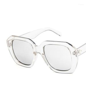 Solglasögon Fashion Clear Mirror Women Anti-Reflective Square Plastic Classic White Men Vintage Glasses UV4001