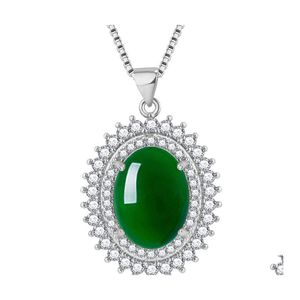 Anh￤nger Halsketten Retro gro￟z￼gige ovale FL Diamant Imitation Jade Gr￼ne Ei Gesichtshalskette