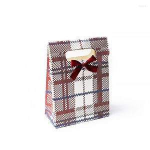 Presentförpackning 10st Bow Tote Paper Bag Självhäftande små väskor Bröllopsgodis Födelsedagsfest Förpackning Juvorispåsar