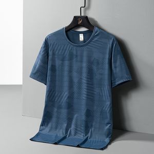 メンズTシャツスポーツメンズジムクイックドライメッシュTシャツ夏の半袖のためのファッション