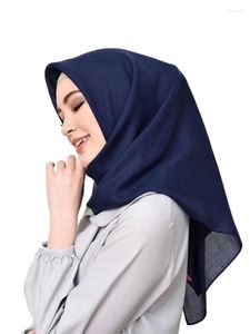 Halsdukar fyrkantiga halsduk kvinnor hijab bomull 115 115 cm muslimska mode malaysiska sjalar headwraps islamiska kläder pannband damer ramadan