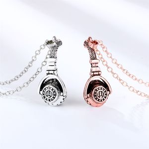 Fashion Earphone Magnet Pendant Necklace Alloy Necklace Creative Men and Women Valentine's Day Gift Jewelry