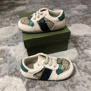 Erkek Kız bebek ayakkabısı için bebek Sneakers Moda Açık Yumuşak kaymaz Ilk Yürüyüşe Çocuk Ayakkabıları 1-3Yrs Hediye Kutusu